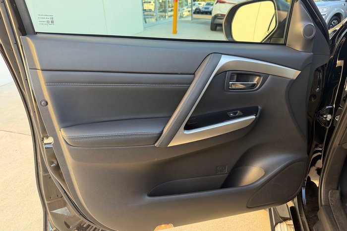 2022 Mitsubishi Pajero Sport GLS