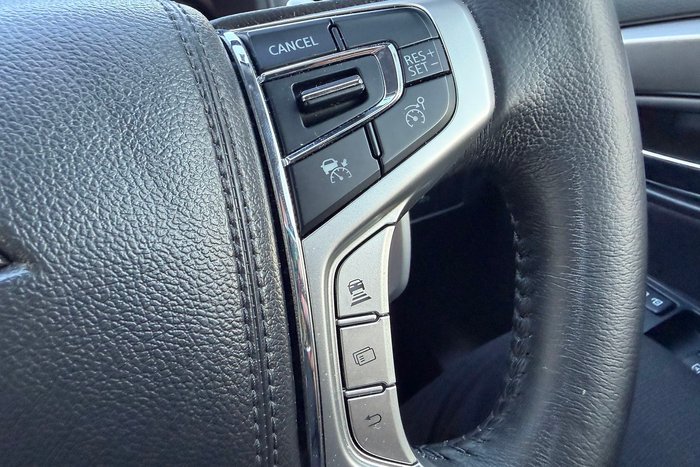 2022 Mitsubishi Pajero Sport GLS