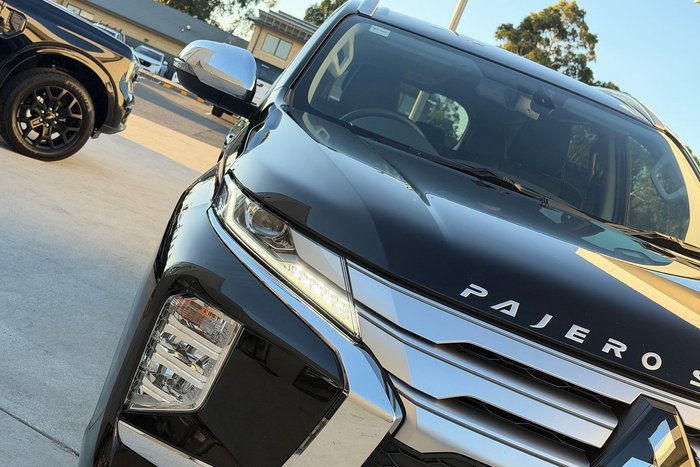 2022 Mitsubishi Pajero Sport GLS