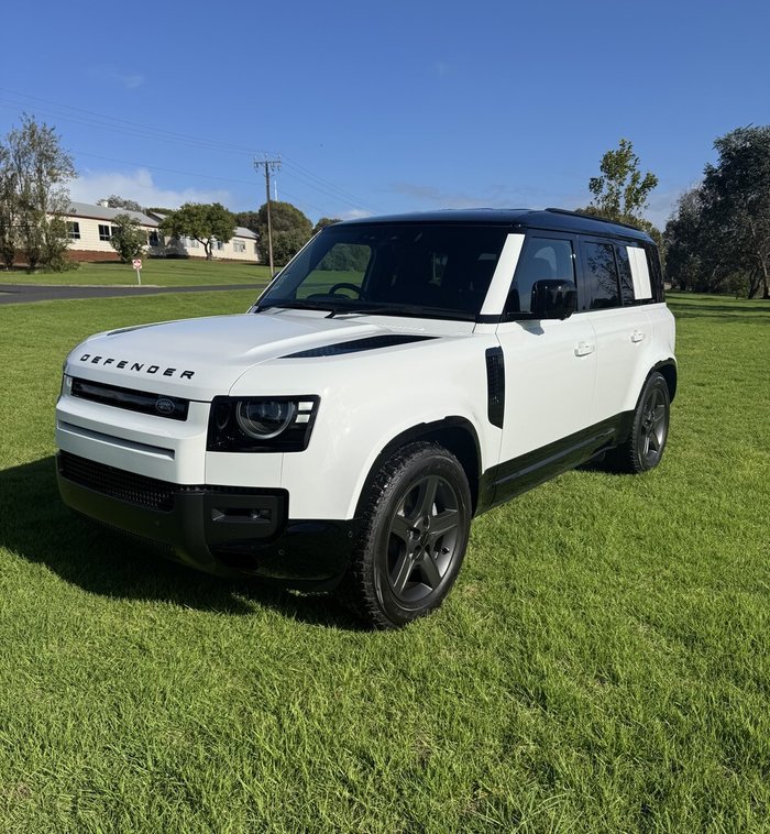 2025 Land Rover Defender 110 D350 X-Dynamic SE