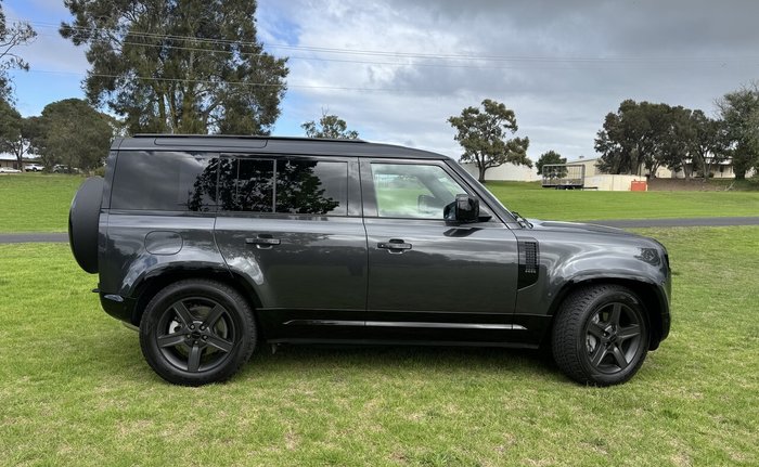 2025 Land Rover Defender 110 D350 X-Dynamic HSE