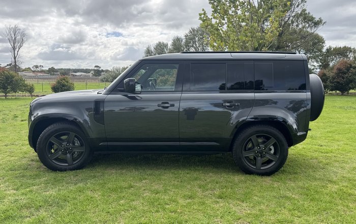 2025 Land Rover Defender 110 D350 X-Dynamic HSE