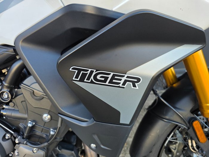2023 Triumph TIGER 900 RALLY WHITE