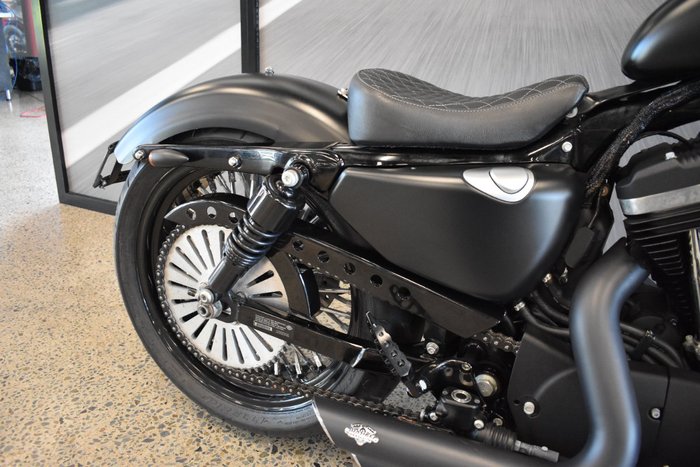 2017 HARLEY-DAVIDSON XL883N IRON 883