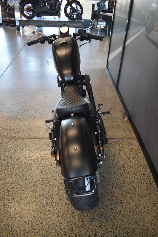 2017 HARLEY-DAVIDSON XL883N IRON 883