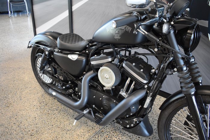 2017 HARLEY-DAVIDSON XL883N IRON 883
