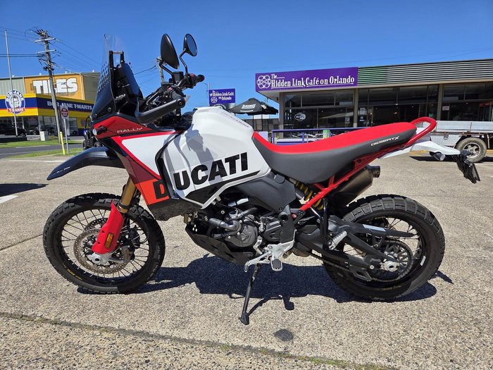 2025 Ducati Desert X Rally