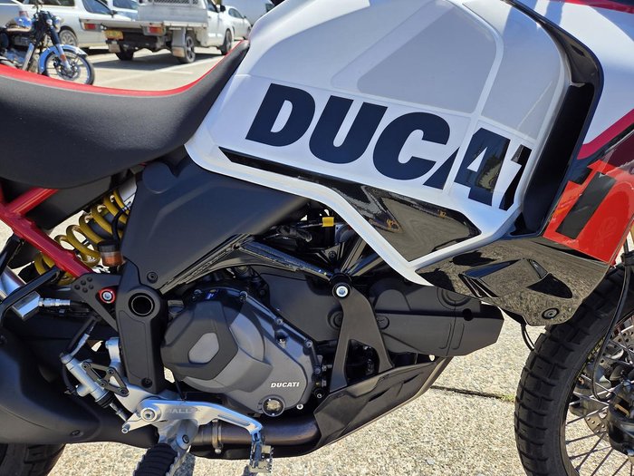 2025 Ducati Desert X Rally