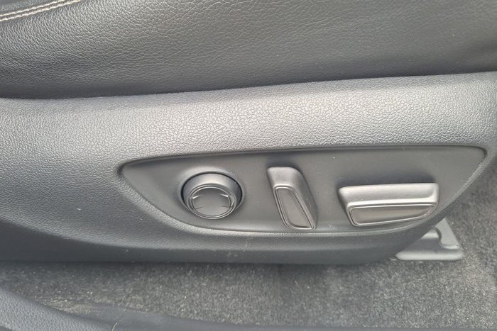 2019 Toyota RAV4 Cruiser