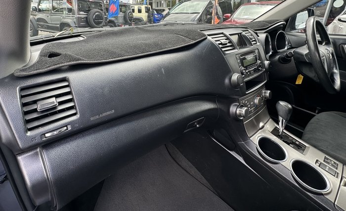 2013 Toyota Kluger KX-R