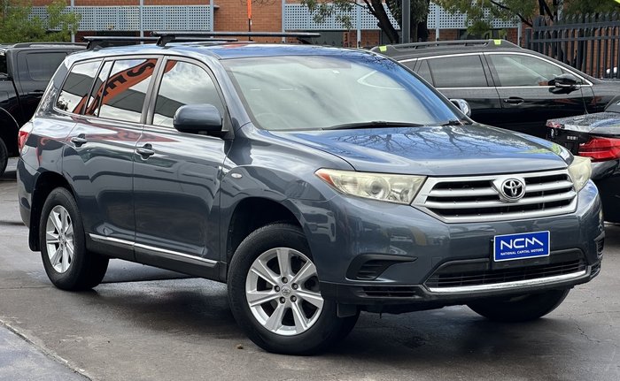 2013 Toyota Kluger