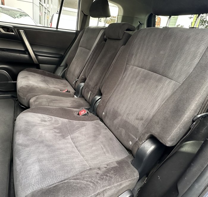 2013 Toyota Kluger KX-R