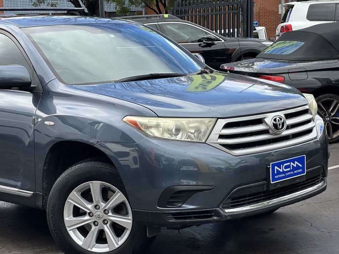 2013 Toyota Kluger KX-R