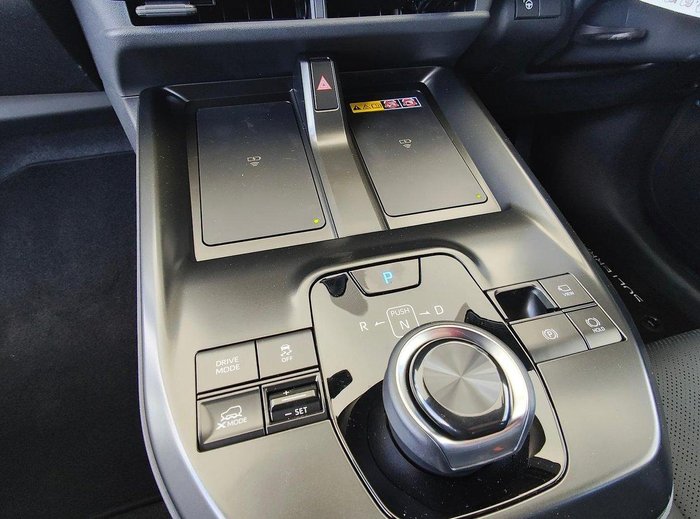 2025 Subaru Solterra AWD Touring