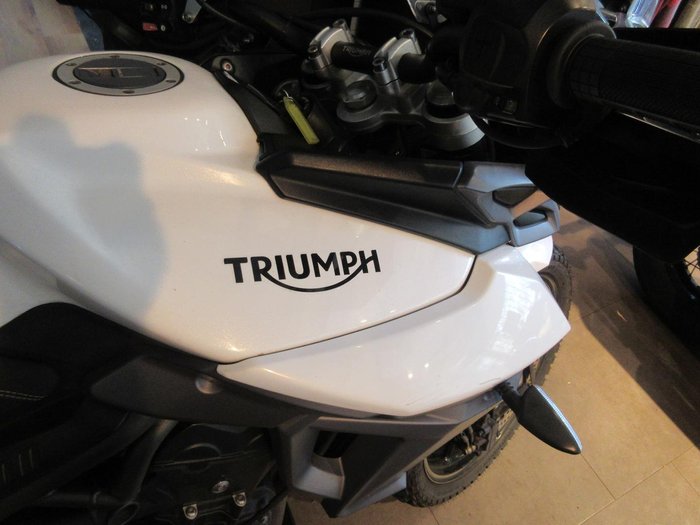 2015 Triumph Tiger 800 XR Tiger White