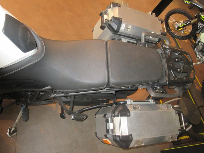 2015 Triumph Tiger 800 XR Tiger White