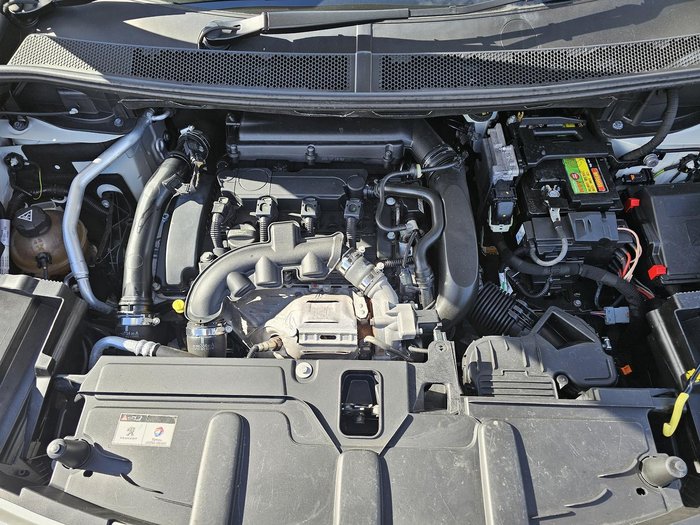 2018 Peugeot 3008 GT Line P84 MY18 Pearl White