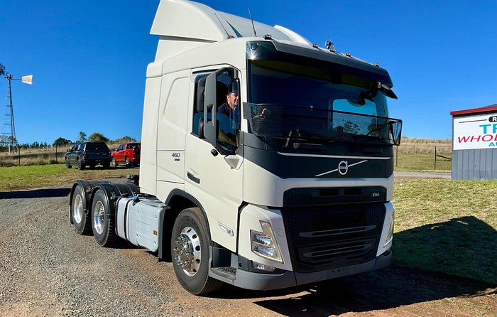 2022 Volvo Fm Series FM11 WHITE
