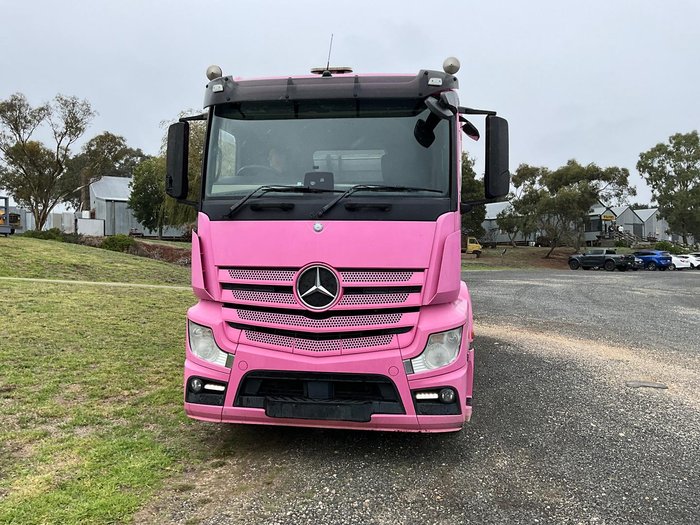 2018 Mercedes-Benz Actros 2658LS PINK