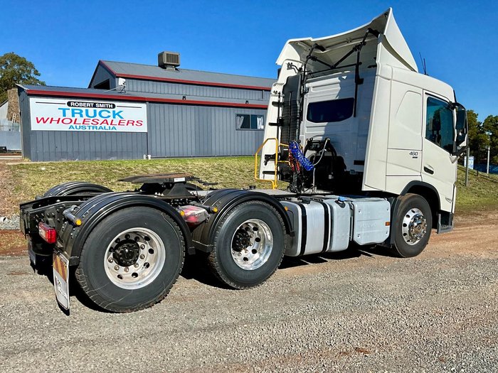 2022 Volvo Fm Series FM11 WHITE
