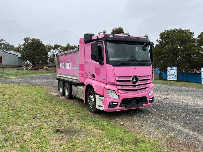 2018 Mercedes-Benz Actros 2658LS PINK