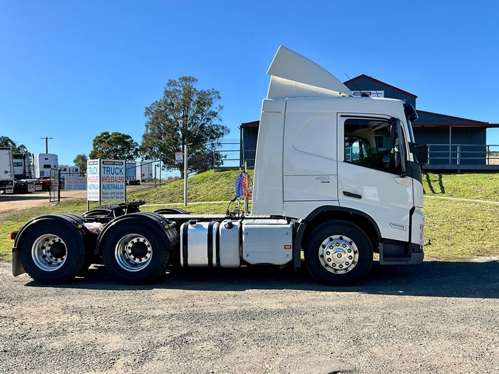 2022 Volvo Fm Series FM11