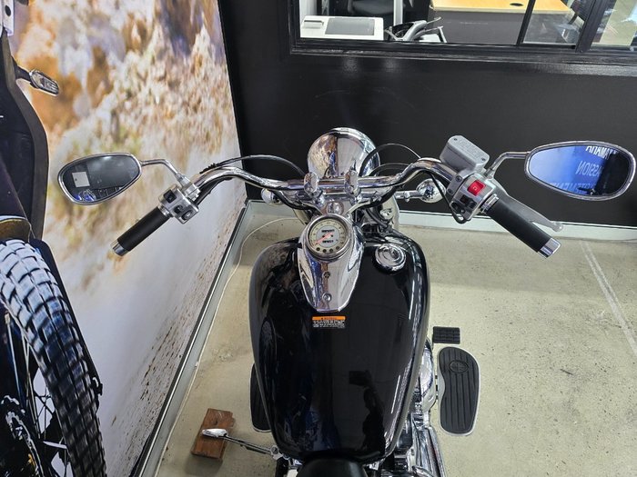 2018 Yamaha XVS650 V-STAR CUSTOM BLACK