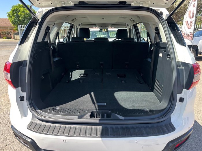 2022 Ford Everest Ambiente