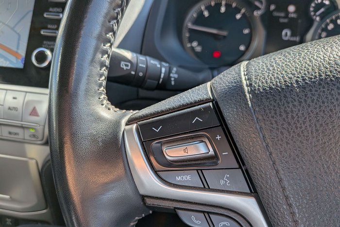 2022 Toyota Landcruiser Prado VX