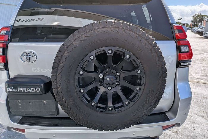 2022 Toyota Landcruiser Prado VX