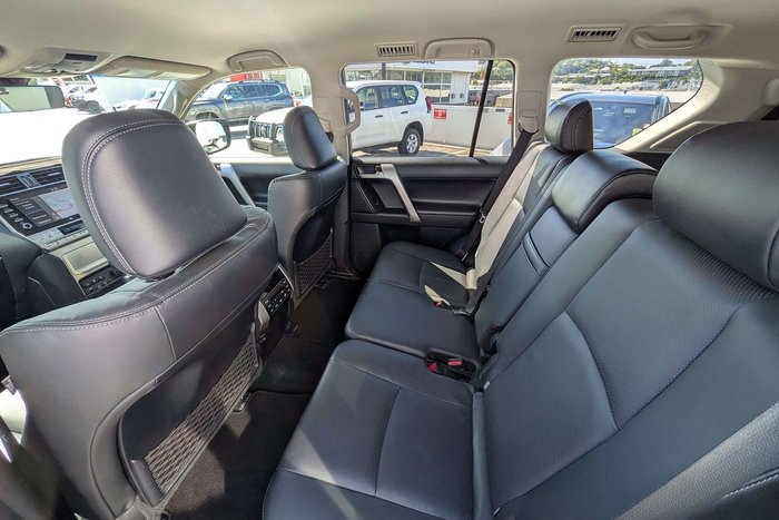 2022 Toyota Landcruiser Prado VX