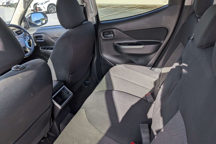 2021 Mitsubishi Triton GLS