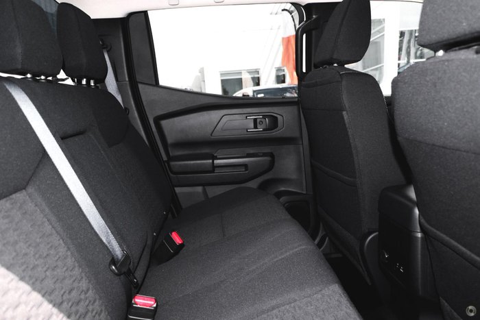2025 Mitsubishi Triton GLX+