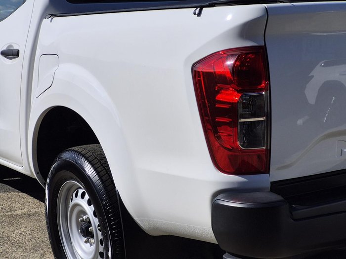 2021 Nissan Navara SL