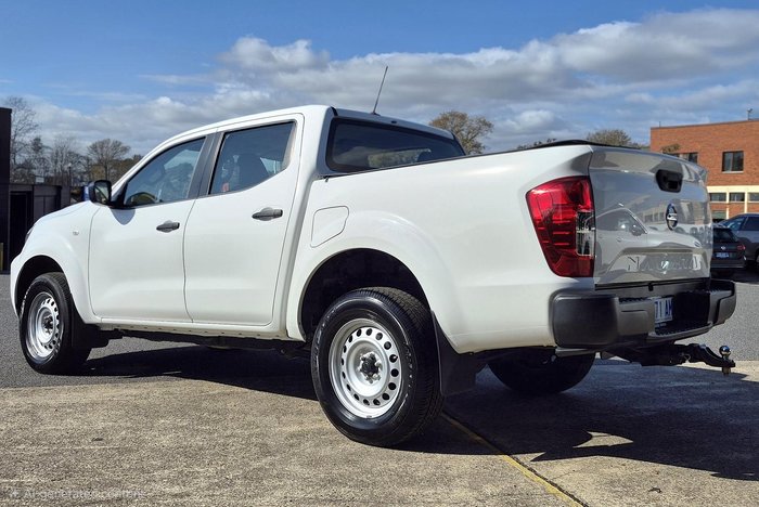 2021 Nissan Navara SL