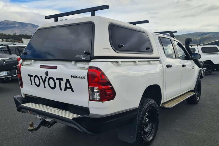 2018 Toyota Hilux SR