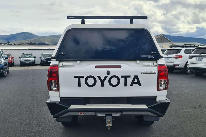 2018 Toyota Hilux SR