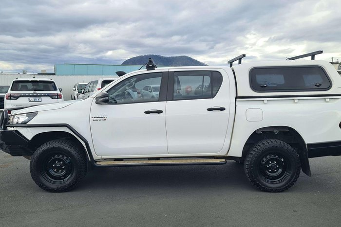 2018 Toyota Hilux SR