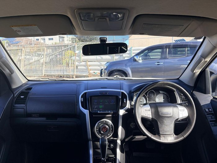 2021 Isuzu MU-X LS-T