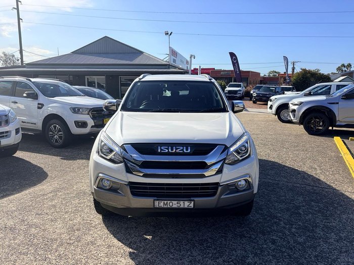 2021 Isuzu MU-X LS-T