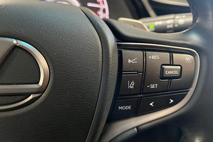 2021 Lexus ES ES300h Luxury