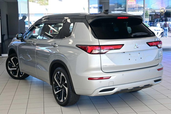 2023 Mitsubishi Outlander Exceed Tourer