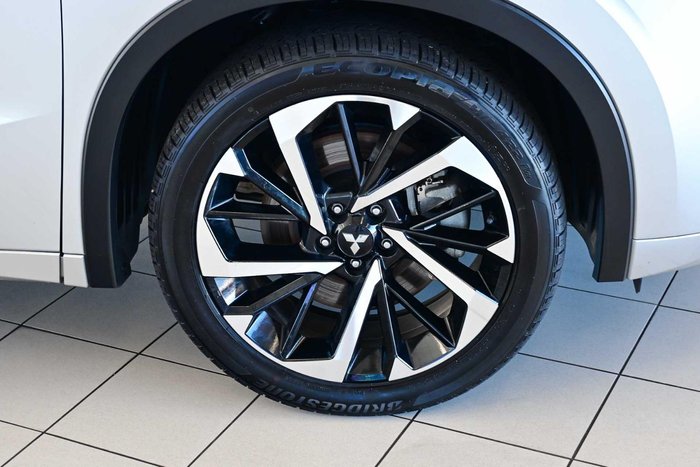 2023 Mitsubishi Outlander Exceed Tourer