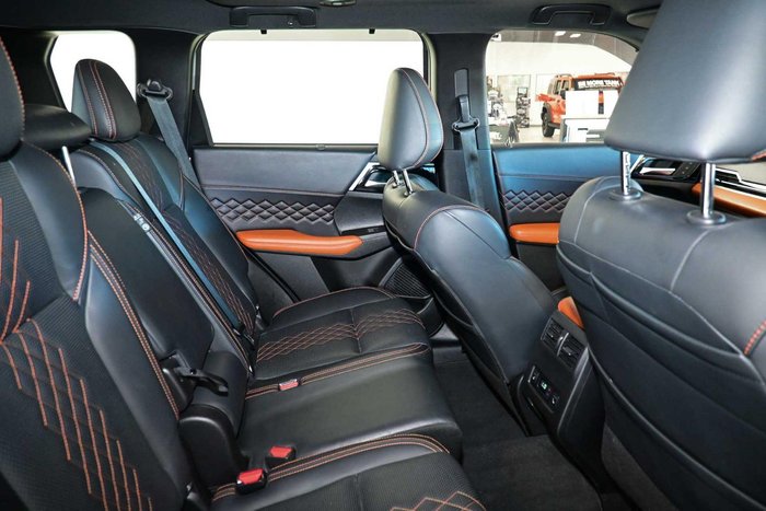 2023 Mitsubishi Outlander Exceed Tourer