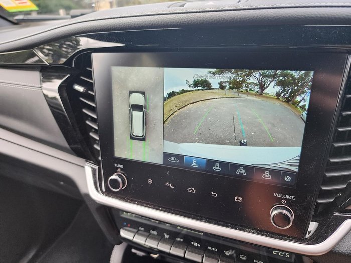 2025 Isuzu MU-X LS-T