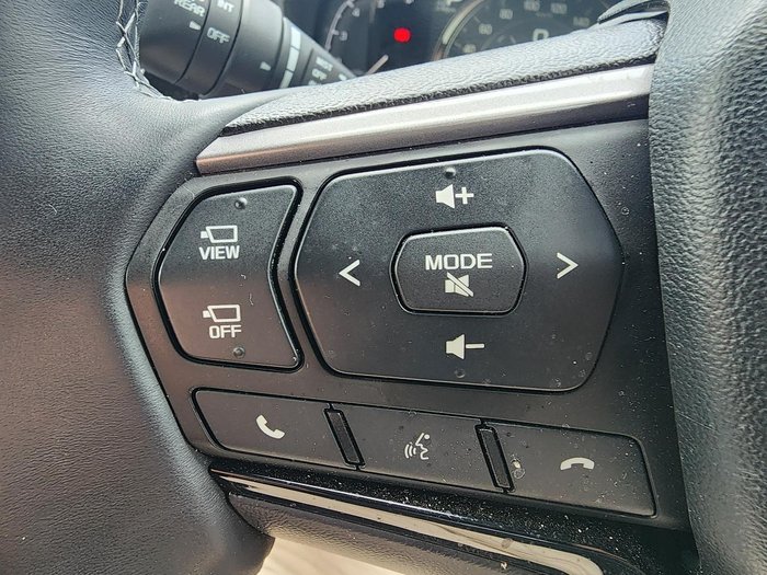 2025 Isuzu MU-X LS-T