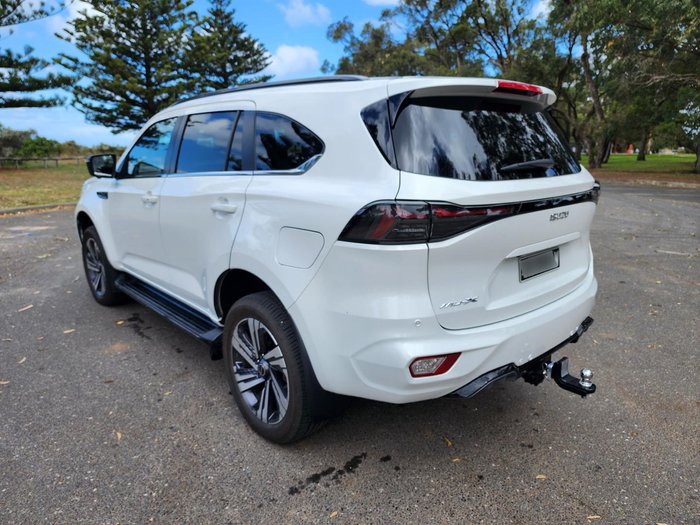 2025 Isuzu MU-X LS-T