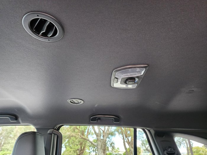 2025 Isuzu MU-X LS-T