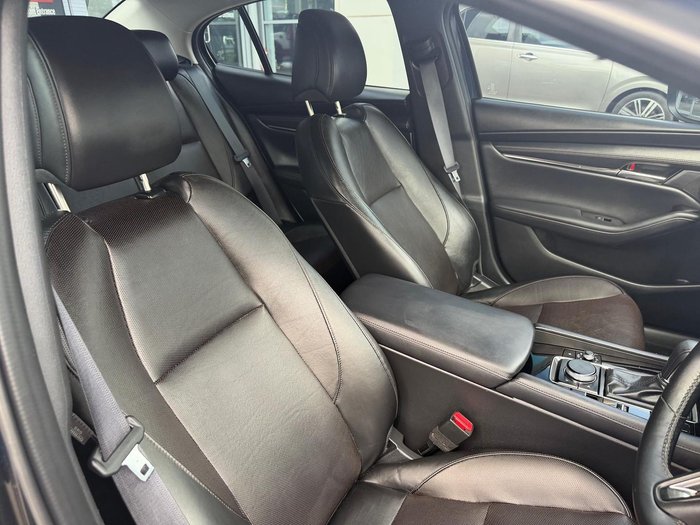 2023 Mazda 3 G20 Touring