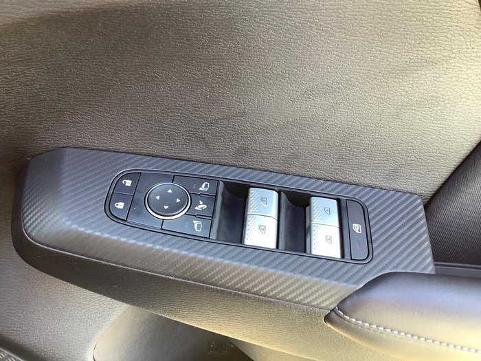 2025 Mitsubishi Outlander LS